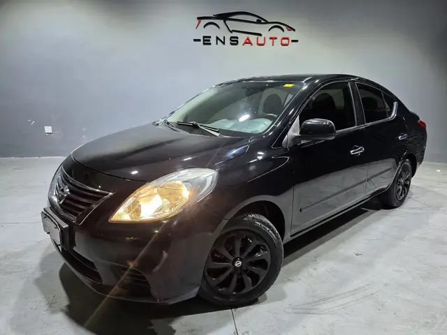 Carro Nissan Versa 2014 1.6 16V SV (Flex)