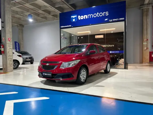 Carro Chevrolet Onix 2014 1.0 LT SPE/4