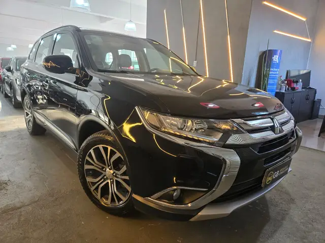Carro Mitsubishi Outlander 2016 2.0 16V CVT