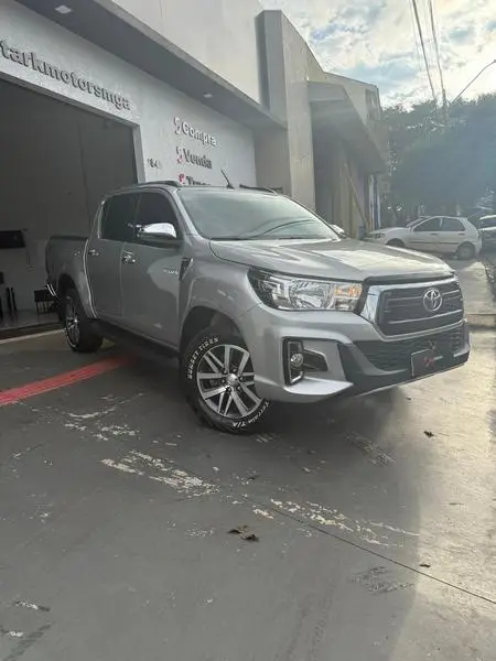 Carro Toyota Hilux Cabine Dupla 2019 Hilux 2.8 16v TDI SRV CD 4x4 (Aut)