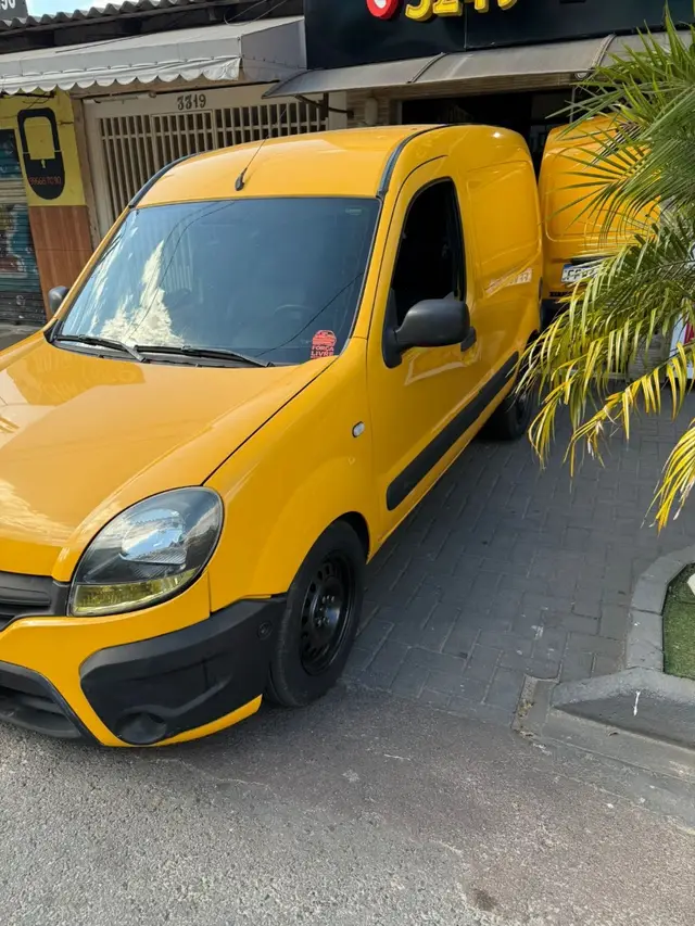Carro Renault Kangoo Express 2015 1.6 16V Com Porta Lateral(Flex)