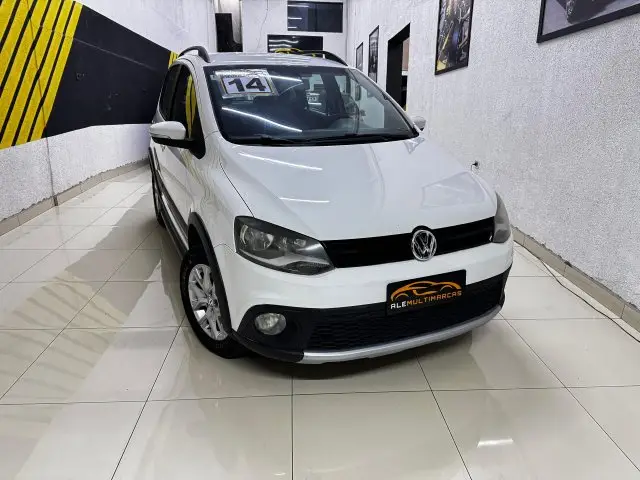 Carro Volkswagen CrossFox 2014 I-Motion 1.6 VHT (Flex)
