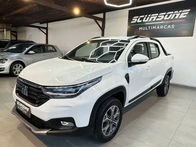 Carro Fiat Strada 2021 Volcano 1.3 CD (Flex)