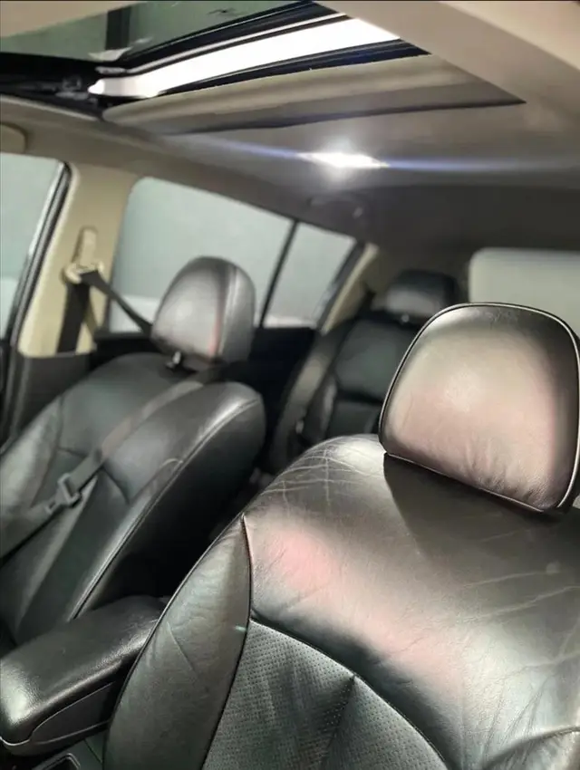 Carro Nissan Tiida 2012 SL 1.8 (flex) (aut)