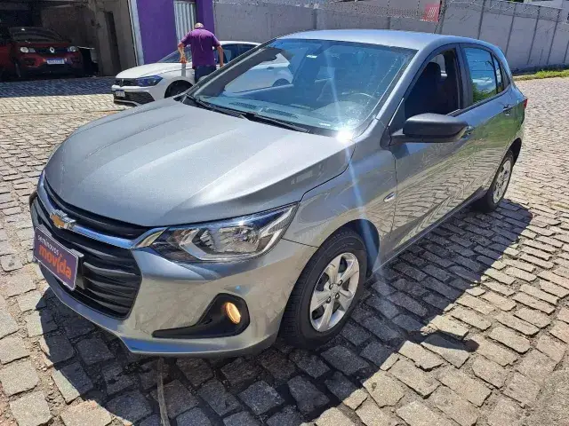 Carro Chevrolet Onix 2024 1.0