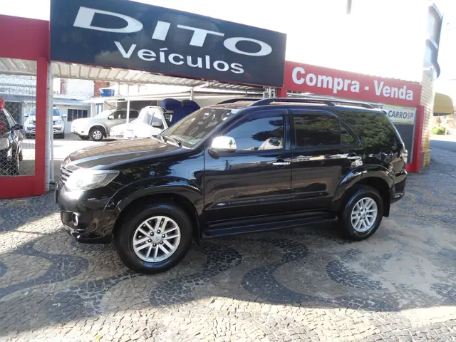 Carro Toyota Hilux SW4 2012 SR 2.7 4X2