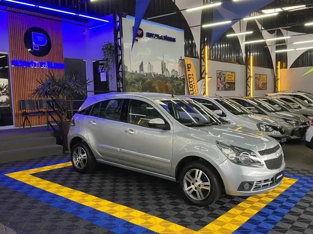 Carro Chevrolet Agile 2013 LT 1.4 8V (Flex)