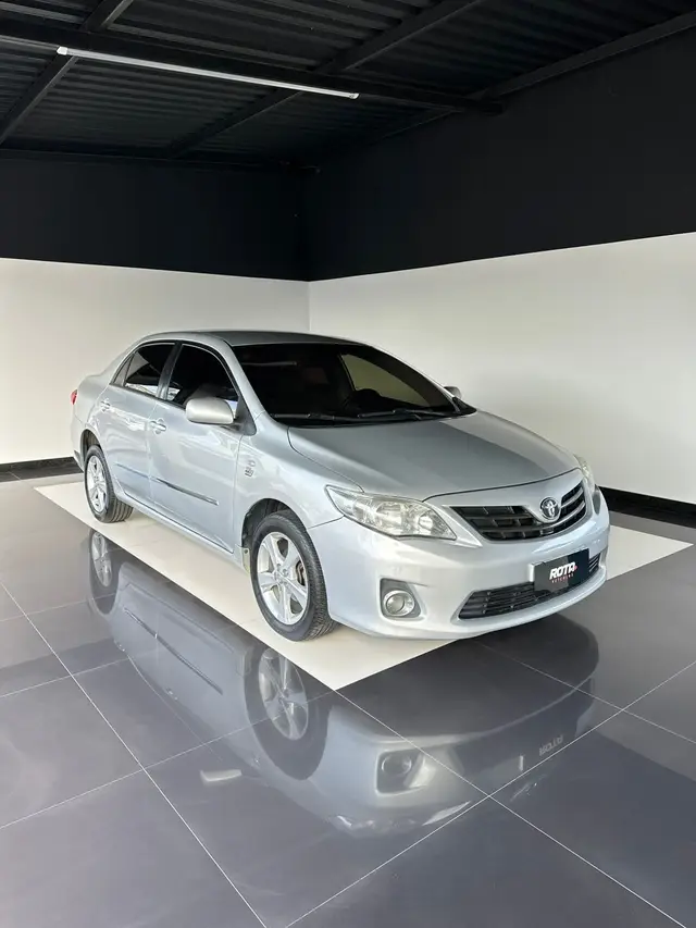 Carro Toyota Corolla 2014 Sedan 1.8 Dual VVT-i GLI (aut) (flex)