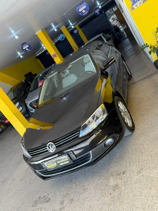 Carro Volkswagen Jetta 2012 2.0 Comfortline Tiptronic (Flex)