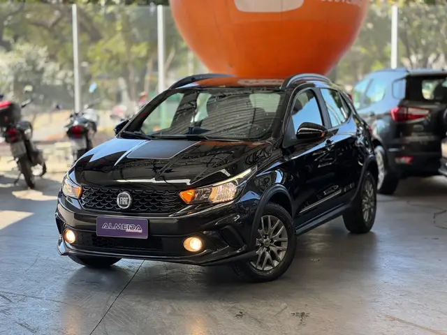 Carro Fiat Argo 2020 1.3 Trekking (Flex)