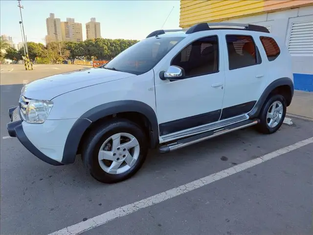 Carro Renault Duster 2013 2.0 16V Dynamique (Flex)