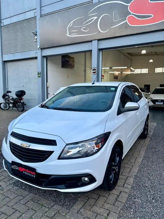 Carro Chevrolet Onix 2015 1.0 Seleção SPE/4