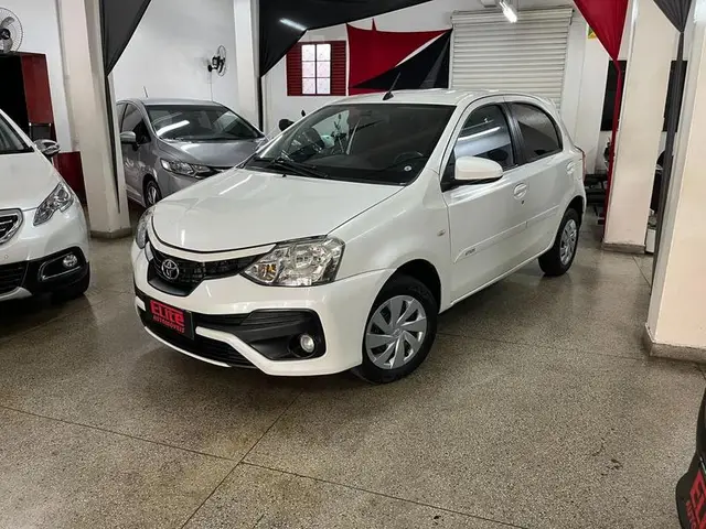 Carro Toyota Etios 2018 X 1.3 (Flex)