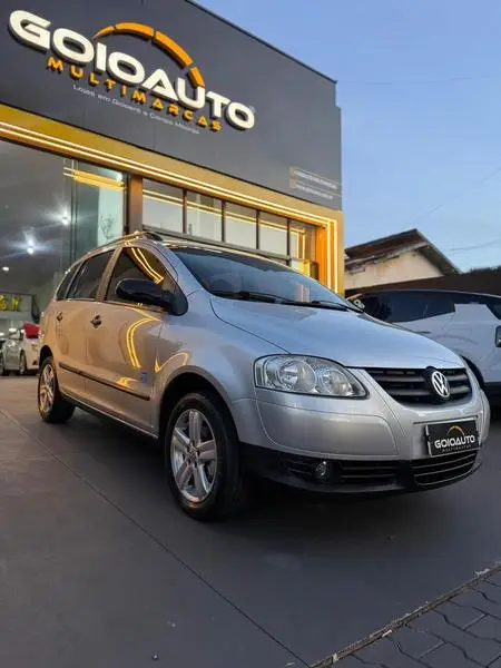 Carro Volkswagen SpaceFox 2010 Route 1.6 8V (Flex)