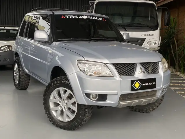 Carro Mitsubishi Pajero TR4 2012 2.0/ 2.0 Flex 16V 4x4 Mec.