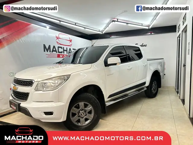 Carro Chevrolet S10 Cabine Dupla 2016 S10 2.4 Advantage (Cabine Dupla)