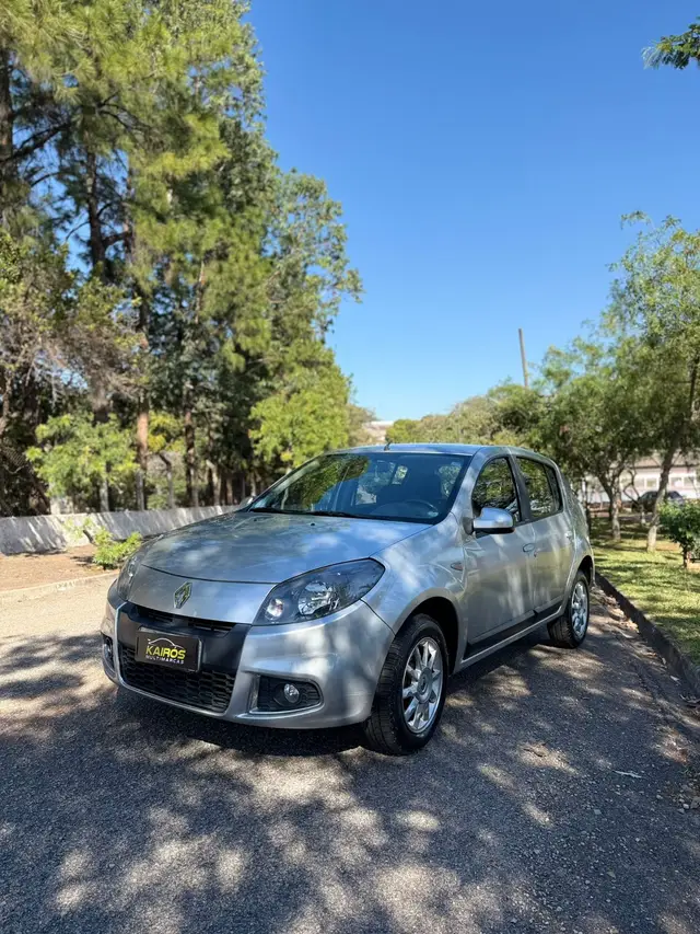 Carro Renault Sandero 2014 Privilege 1.6 16V (Flex)(aut)