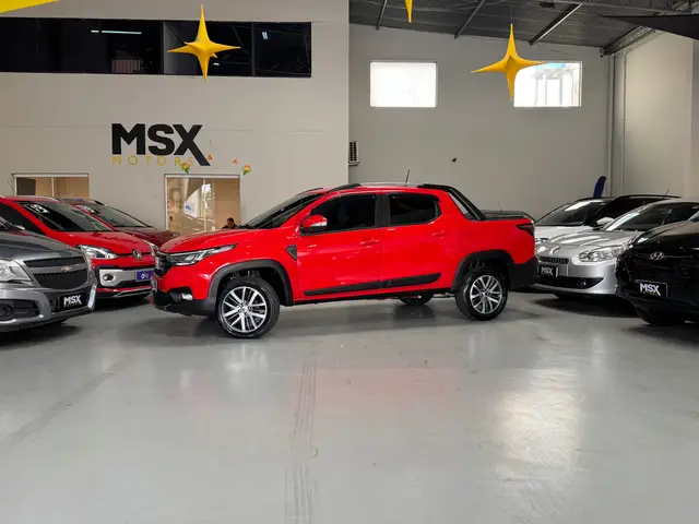 Carro Fiat Strada 2023 Volcano 1.3 8V CD AT