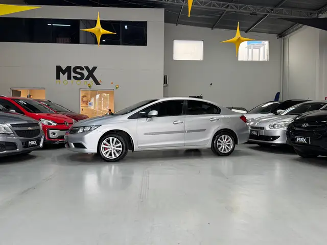 Carro Honda Civic 2013 New  LXR 2.0 i-VTEC (Aut) (Flex)
