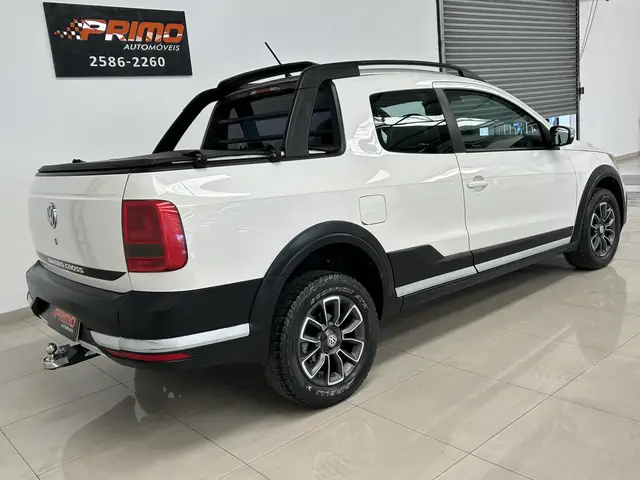 Carro Volkswagen Saveiro 2017 Cross 1.6 16v MSI CD (Flex)