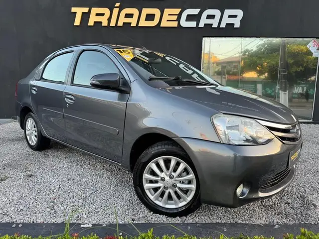 Carro Toyota Etios Sedan 2015 XLS 1.5 (Flex)