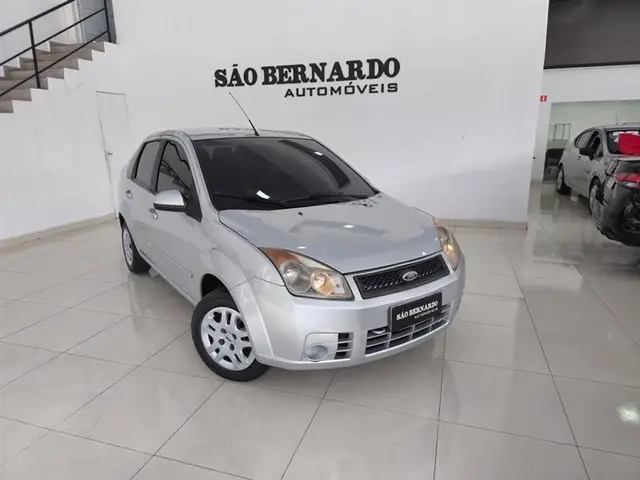 Carro Ford Fiesta Sedan 2008 1.6 (Flex)
