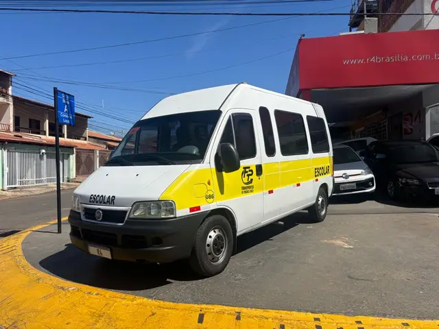 Carro Fiat Ducato 2008 Minibus 2.8 16 lug. (Teto Alto)