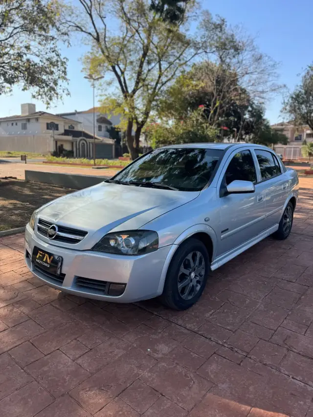 Carro Chevrolet Astra Sedan 2007 Advantage 2.0 (Flex)
