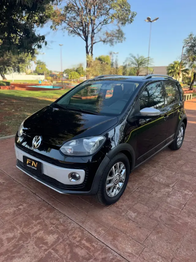 Carro Volkswagen Up! 2016 1.0 12v E-Flex cross up!