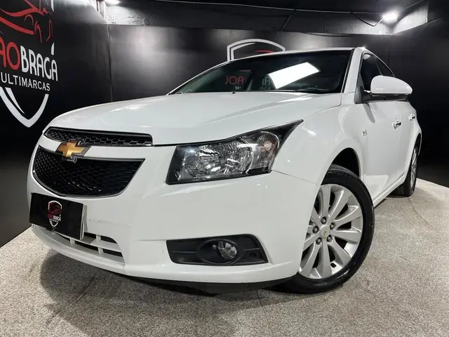 Carro Chevrolet Cruze 2014 HB Sport LTZ 1.8 16V FlexP. 5p Mec