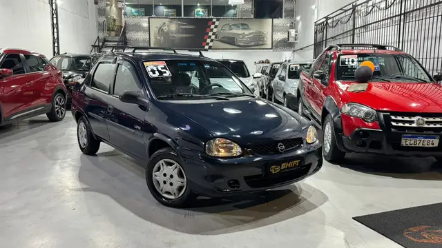 Carro Chevrolet Classic 2005 Corsa Sedan  Life 1.0 VHC
