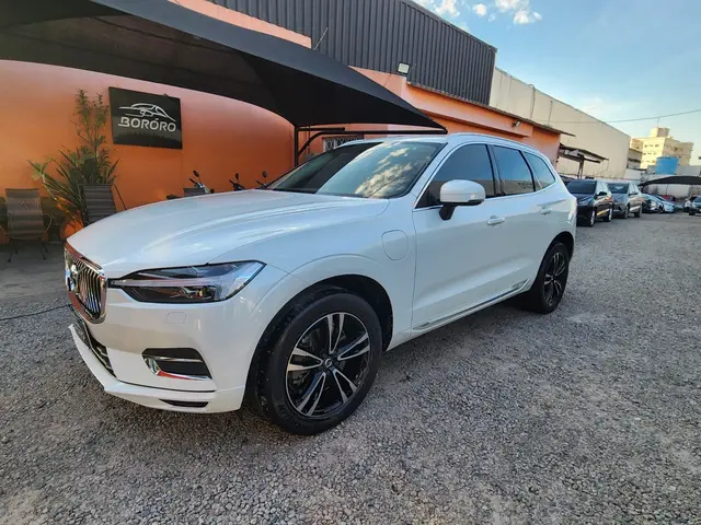 Carro Volvo XC60 Momentum 2021 XC 60 T-5 MOMENTUM 2.0 245cv FWD 5p