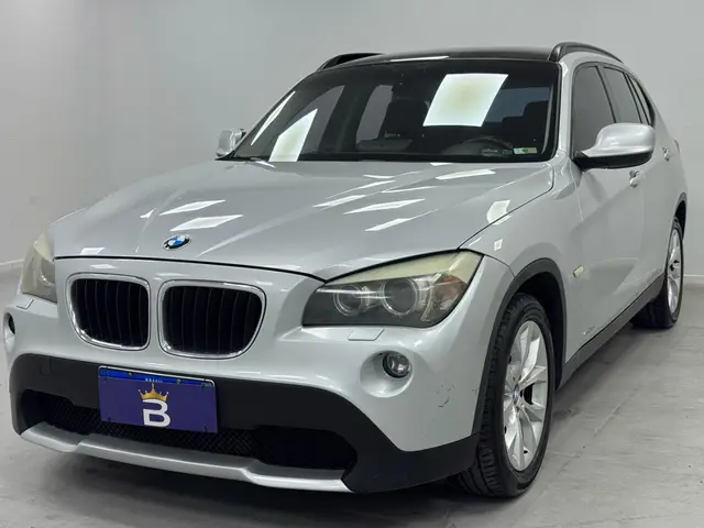 Carro BMW X1 2011 2.0 16V sDrive18i