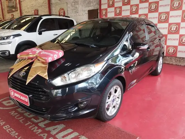 Carro Ford New Fiesta Sedan 2015 1.6 SE PowerShift (Flex)