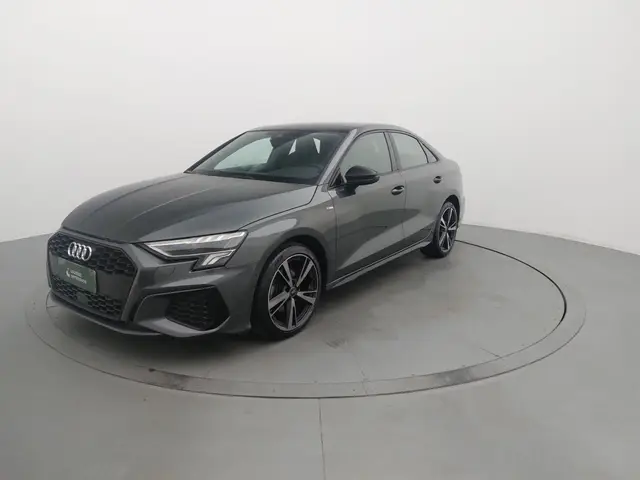 Carro Audi A3 2024 S-Line 2.0 TFSI S-Tron.(Híb.)