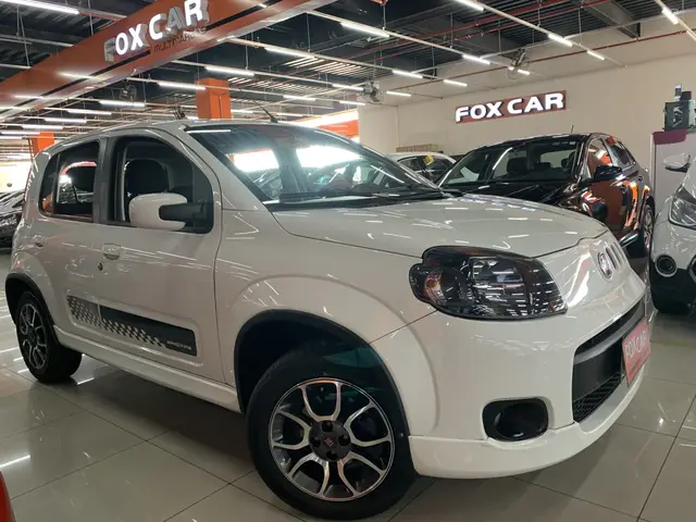 Carro Fiat Uno 2014 Sporting 1.4 8V (Flex) 4p
