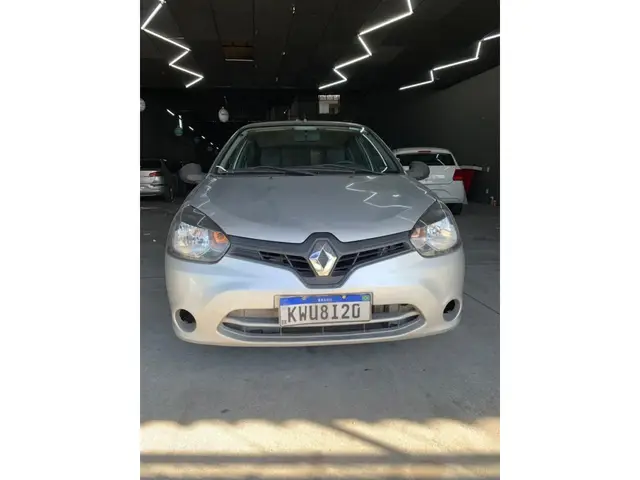 Carro Renault Clio 2015 Expression 1.0 16V (Flex)