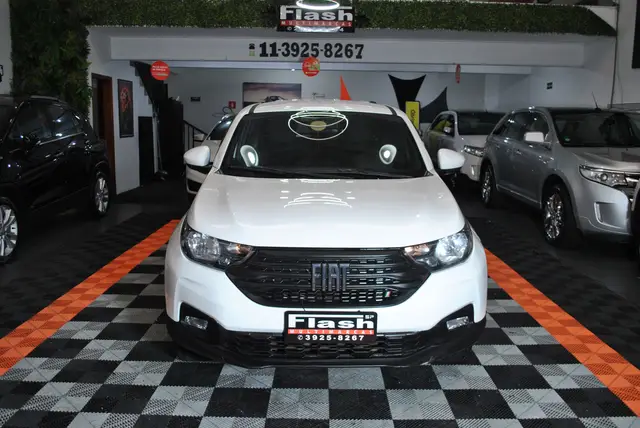 Carro Fiat Strada 2022 Endurance 1.4 CD (Flex)