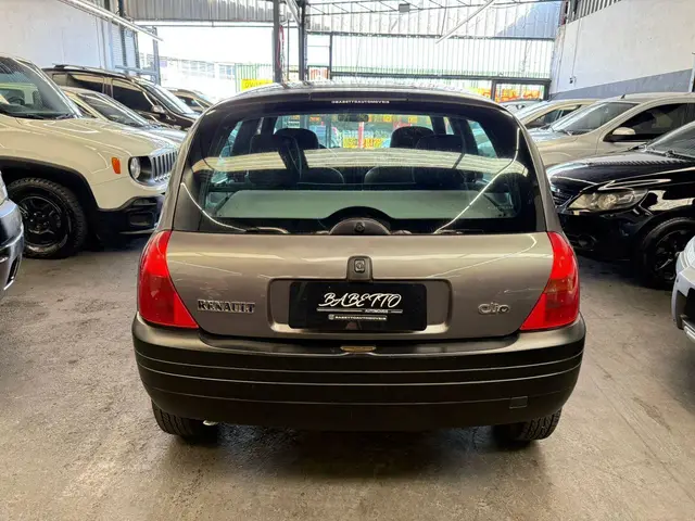 Carro Renault Clio 2001 Hatch. 1.0 8V Yahoo