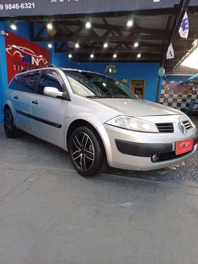 Carro Renault Megane Sedan 2011 Mégane Sedan Expression 1.6 16V (flex)