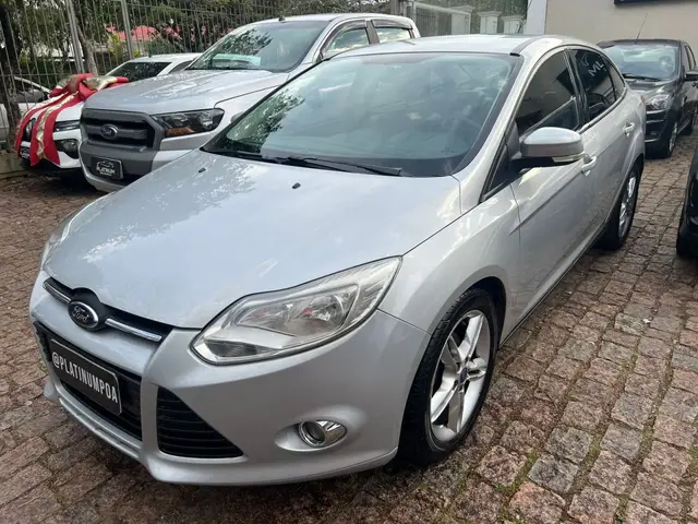 Carro Ford Focus Sedan 2014 S 2.0 16V PowerShift (Aut)