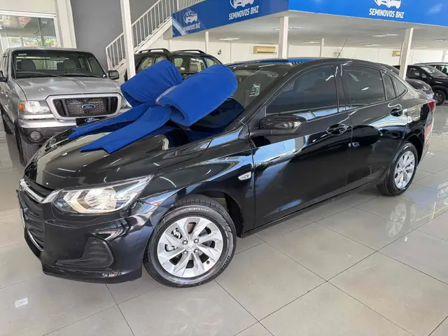 Carro Chevrolet Onix Plus 2023 LT 1.0