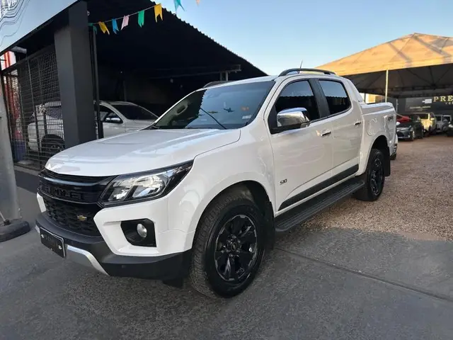 Carro Chevrolet S10 Cabine Dupla 2022 S10 2.8 CTDI High Country 4WD (Cabine Dupla) (Aut)
