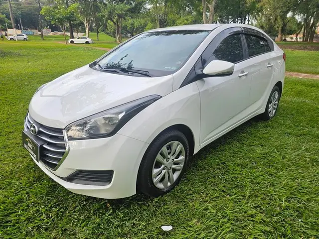 Carro Hyundai HB20S 2018 1.0 Comfort Plus (Flex)