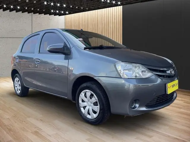 Carro Toyota Etios 2015 X 1.3 (Flex)