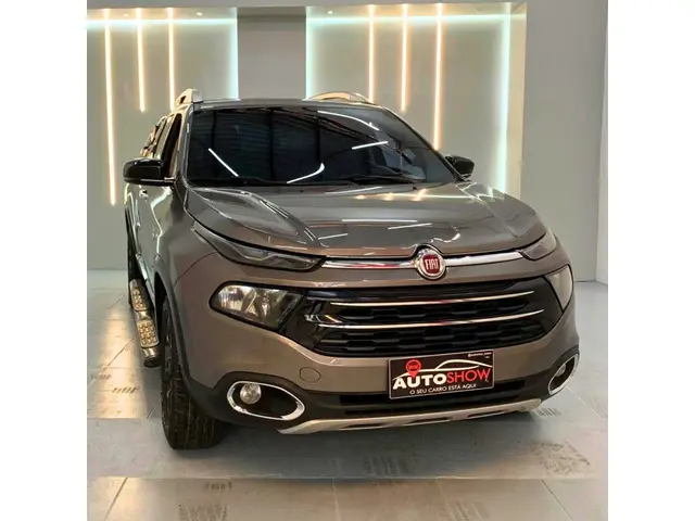 Carro Fiat Toro 2018 Volcano 2.0 diesel AT9 4x4