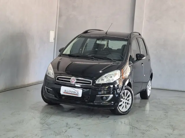 Carro Fiat Idea 2014 Attractive 1.4 8V (Flex)
