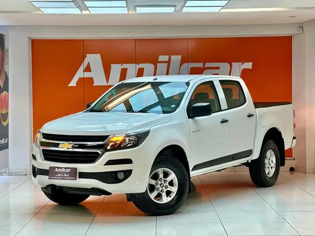Carro Chevrolet S10 Cabine Dupla 2017 S10 2.5 ECOTEC SIDI Advantage 4x2 (Cabine Dupla)