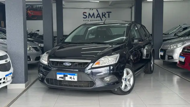 Carro Ford Focus Hatch 2013 GLX 2.0 16V (Flex)