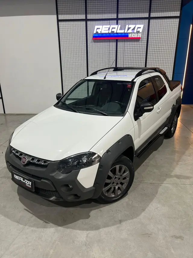Carro Fiat Strada 2019 Adventure 1.8 16V (Flex) (Cabine Dupla)
